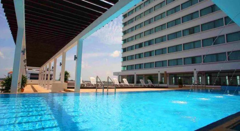 Rh Hotel Sibu Exterior photo